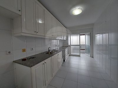 Apartamento T2 para arrendar em Mafamude e Vilar do Paraíso Vila Nova