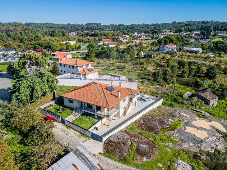 Moradia T Venda Em Barreiros E Cep Es Viseu Re Max