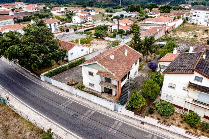 Moradia T4 à venda em Leiria Pousos Barreira e Cortes Leiria RE MAX