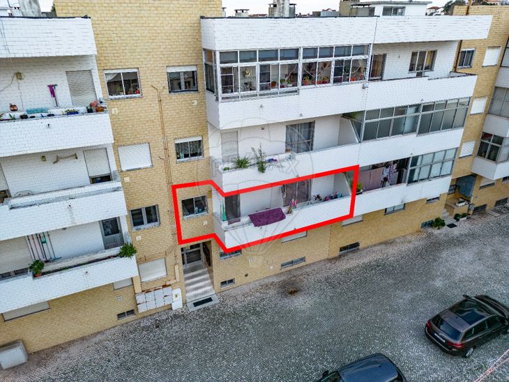 Apartamento T3 à venda em Marrazes e Barosa Leiria RE MAX