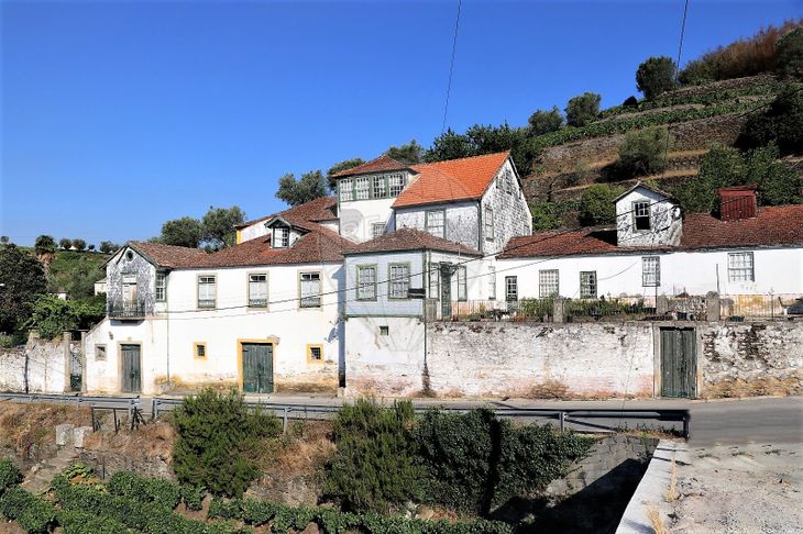 Quinta à venda em Lobrigos São Miguel e São João Baptista e Sanhoane