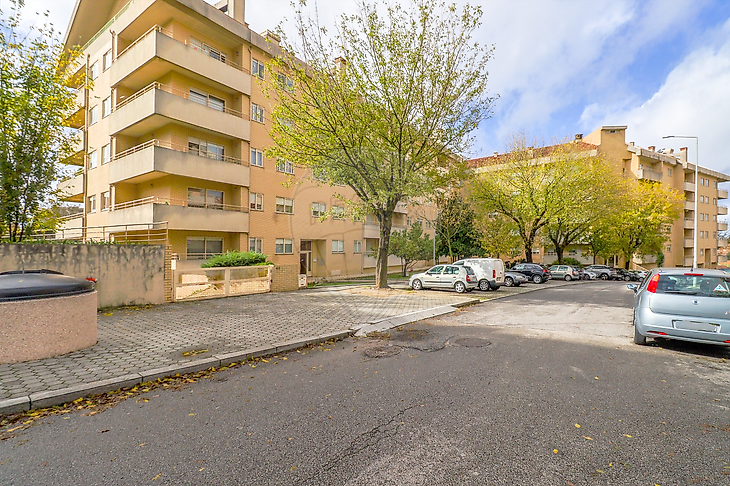 Apartamento T2 à venda em Canidelo Vila Nova de Gaia RE MAX