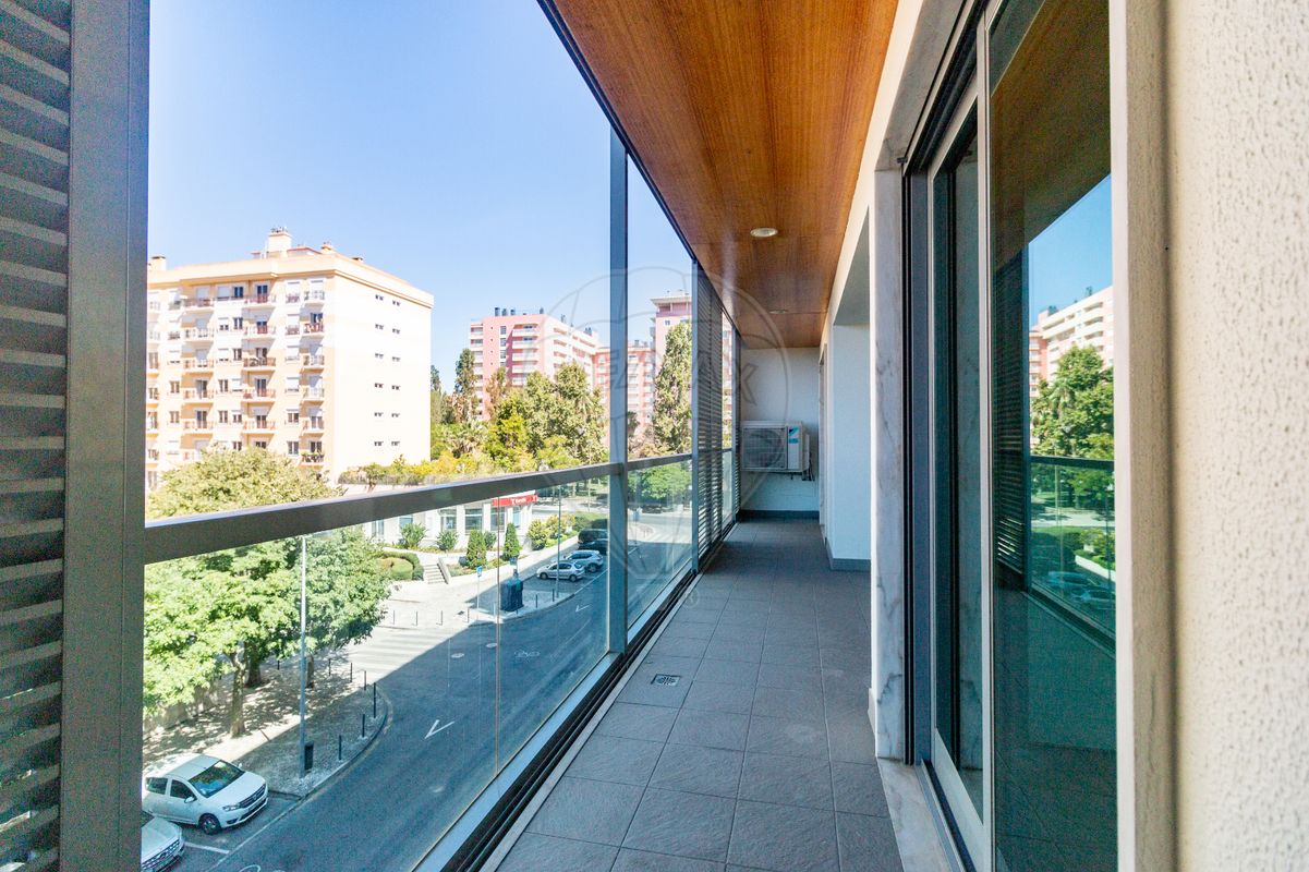 Apartamentos T3 LISBOA Imóveis CasasCM