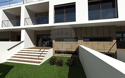 Terrenos em Broegas
