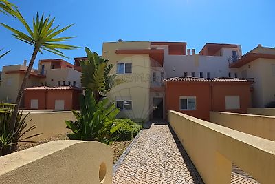 House T3 for sale in Quarteira, Loulé
