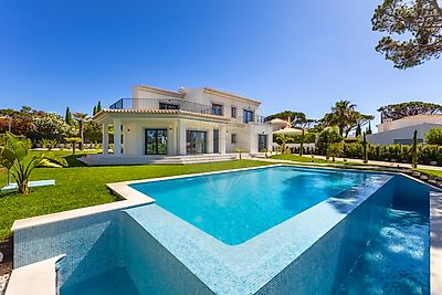 House T4 for sale in Quarteira, Loulé