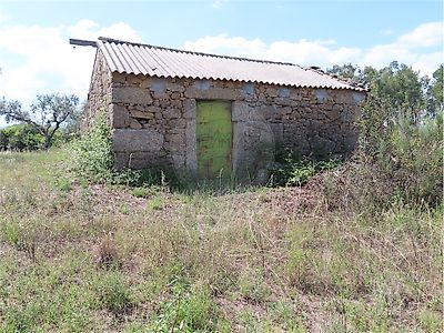 Quinta à venda em Vale de Prazeres e Mata da Rainha, Fundão