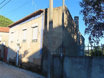 Moradia T3 à venda em Ninho do Açor e Sobral do Campo, Castelo Branco