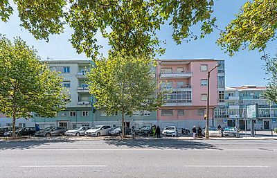 Apartamento para arrendar em Alvalade