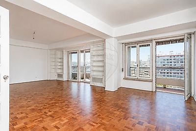 Apartamento para arrendar em Alvalade