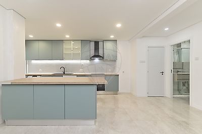 Apartment in Oeiras - More