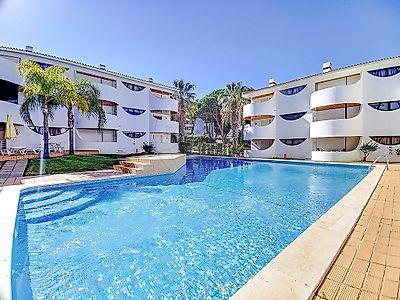 Apartment T2 for rent in Quarteira, Loulé — photo 1