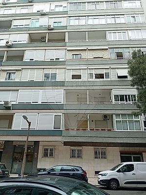 Apartamento para arrendar em Benfica