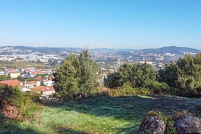 Terreno à venda em Vila Nova do Campo, Santo Tirso