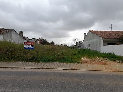 Terreno à venda em Riachos, Torres Novas