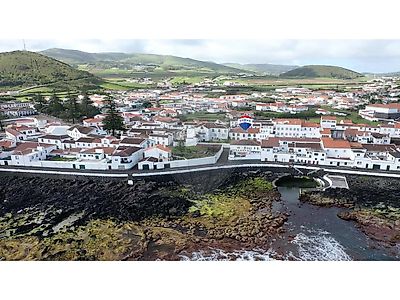 Moradia T4 à venda em Santa Cruz da Graciosa, Santa Cruz da Graciosa