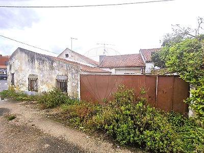 House in Loures - View 2