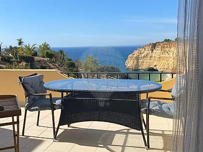 Apartment T2 for sale in Lagoa e Carvoeiro, Lagoa (Algarve)