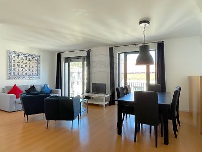 Apartamento para arrendar em Santa Maria Maior