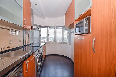 Apartamento para arrendar em Alvalade