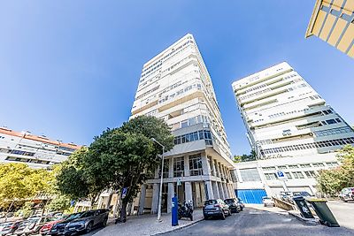 Apartamento para arrendar em São Domingos de Benfica