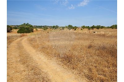 Terreno à venda em Alcantarilha e Pêra, Silves