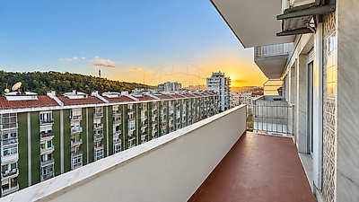 Apartamento para arrendar em São Domingos de Benfica