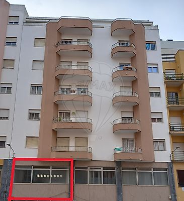 Escritório à venda em Torres Vedras (São Pedro, Santiago, Santa Maria do Castelo e São Miguel) e Matacães, Torres Vedras