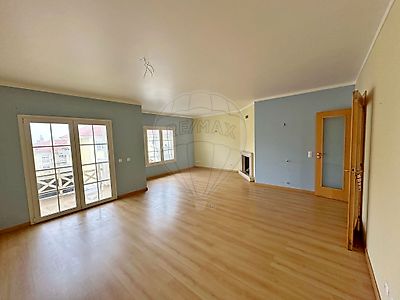 Apartamento T3 à venda em Ericeira, Mafra | RE/MAX Portugal
