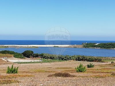 Terreno à venda em Sines, Sines