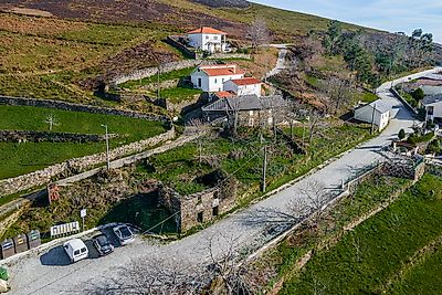 Moradia T2 à venda em Parada de Ester e Ester, Castro Daire