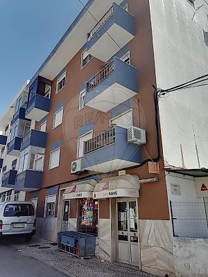Prédio à venda em Santa Iria de Azoia, São João da Talha e Bobadela, Loures