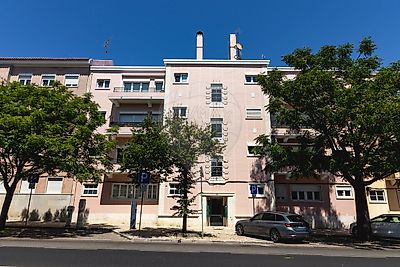 Apartamento para arrendar em Alvalade