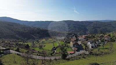 Moradia T2 à venda em Nespereira, Cinfães
