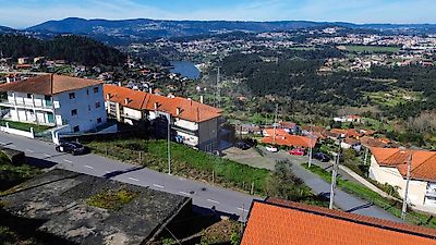 Terreno à venda em Souselo, Cinfães