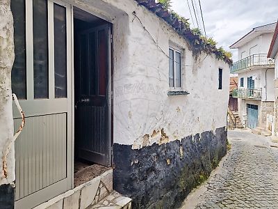 Venda Moradia Cinfães