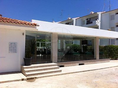 Loja à venda em Albufeira e Olhos de Água, Albufeira