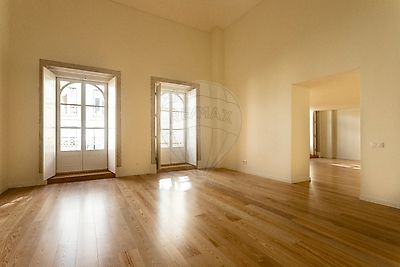 Apartamento T2 à venda em Misericórdia, Lisboa