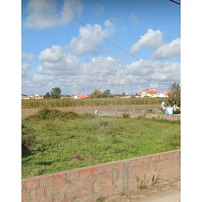Terreno à venda em Pardilhó, Estarreja