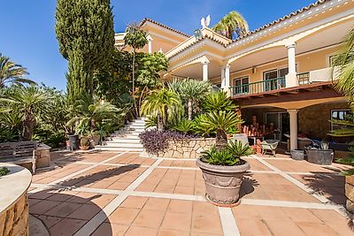 Moradia T7 à venda em Albufeira e Olhos de Água, Albufeira
