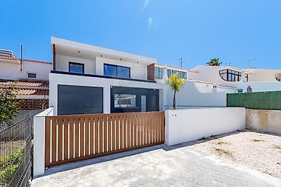 House T4 for sale in São Gonçalo de Lagos, Lagos