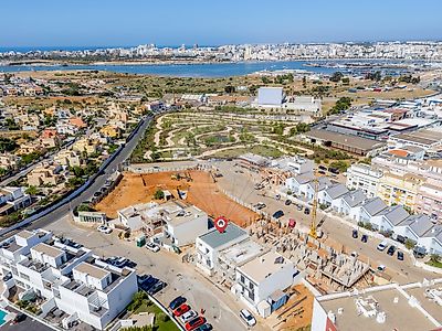 House T3 for sale in Estômbar e Parchal, Lagoa (Algarve) — photo 1