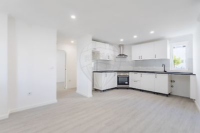 Apartment T1 for sale in Portimão, Portimão