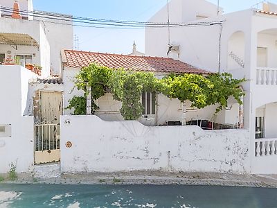 House T2 for sale in São Gonçalo de Lagos, Lagos