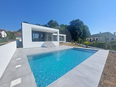 Moradia T3 à venda em Lage, Vila Verde