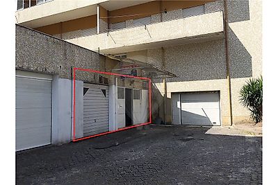 Armazém à venda em Azurém, Guimarães