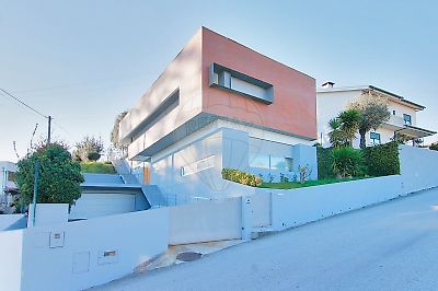 Moradia T4 à venda em Selho São Lourenço e Gominhães, Guimarães