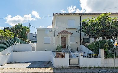 Moradia à venda em Olivais