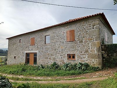 Moradia T4 à venda em Ferreiros, Prozelo e Besteiros, Amares