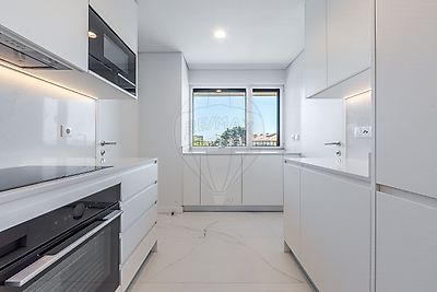 Apartamento T3 de luxo à venda em Carcavelos e Parede, Cascais